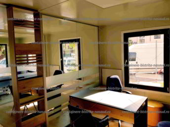 container metalic pret